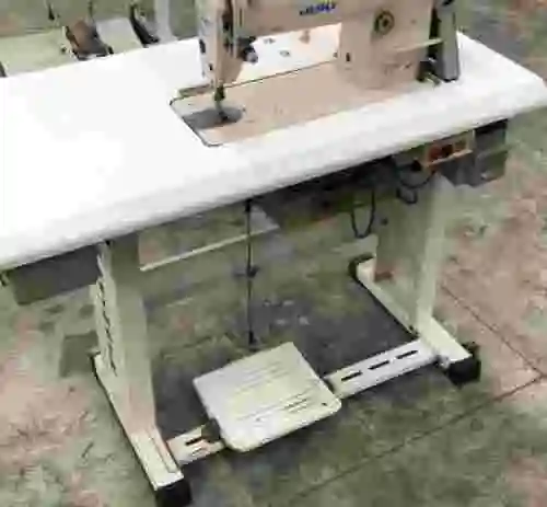 5. MAQUINA DE COSER JUKI MP-200