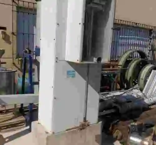2. Prensa de ensayos para materiales de construcción