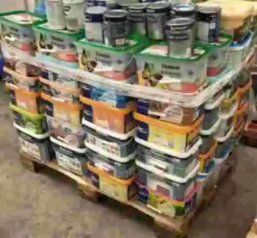 1. LOTE DE PINTURA PARA PAREDES Y TECHOS