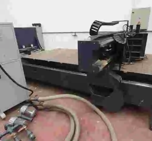 9. Fresadora CNC FA 3000VCT