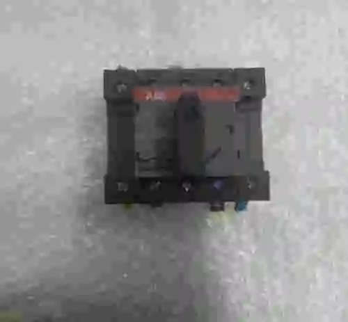 1. ABB OT63E4N/PE INTERRUPTOR DE DESCONEXION