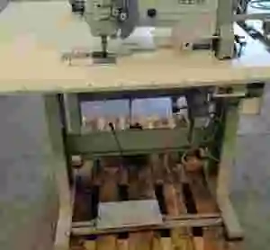 Lote de 2 máquinas de coser BROTHER F20 LT2-B875-905