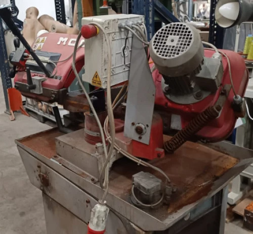 6. Sierra de cinta FAT 200 MAN.