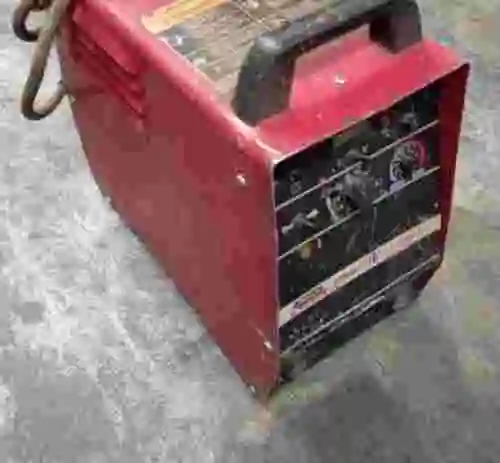 2. GRUPO DE SOLDAR LINCOLN ELECTRIC INVERTEC V300-T