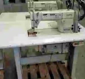 Lote de 2 máquinas de coser BROTHER F40 DB2-B755-903A