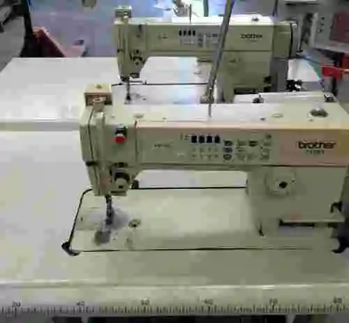 2. Lote de 2 máquinas de coser BROTHER F-40 DB2-B737-933