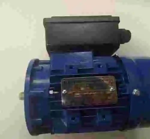 1. MOTOR ALREN ALY632-4 B5 220V 50HZ