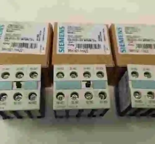 1. Lote de 3 Contactos auxiliares SIEMENS 3RH1921-1HA22