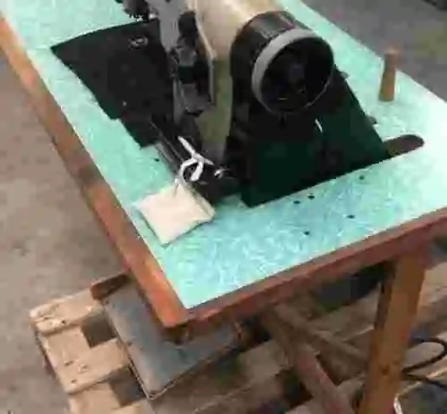 3. MAQUINA DE COSER PFAFF