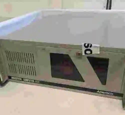 1. Ordenador industrial Advantech 610  IPC-610PA-30ZF