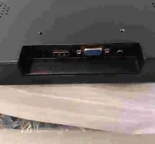 2. Monitor TFT-LCD PAL/NTSC AUTO SWITCH