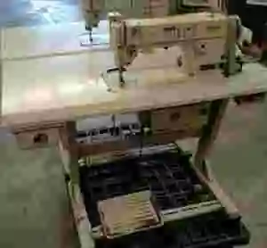 Lote de 2 máquinas de coser BROTHER F-40 DB2-B737-933