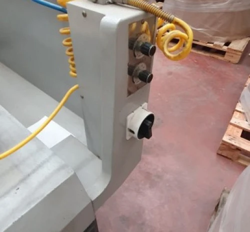 4. Fresadora CNC FA 1252