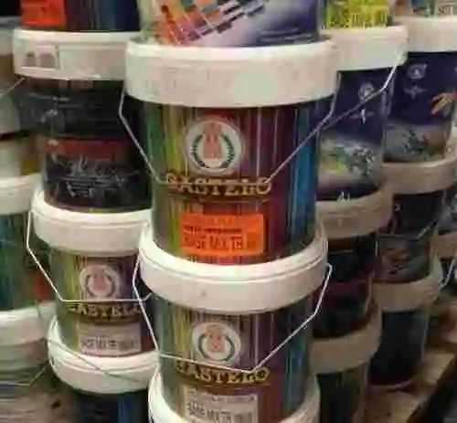 2. LOTE DE PINTURA PLASTICA