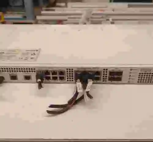 1. Conmutador de red Ericsson SIU-02