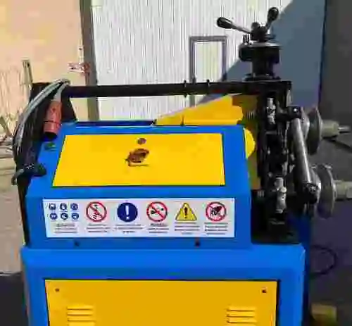 4. Curvadora de rodillos para tubos Ercolina CE50MR3