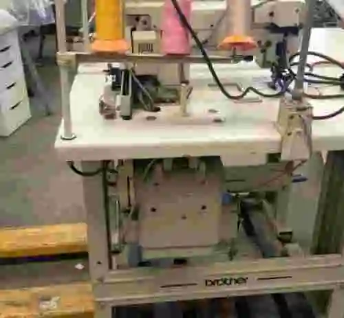 4. Lote de 2 máquinas de coser BROTHER TN-875B-905