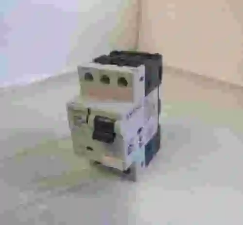 4. SCHNEIDER ELECTRIC P25M 21100 0.1-0.16A