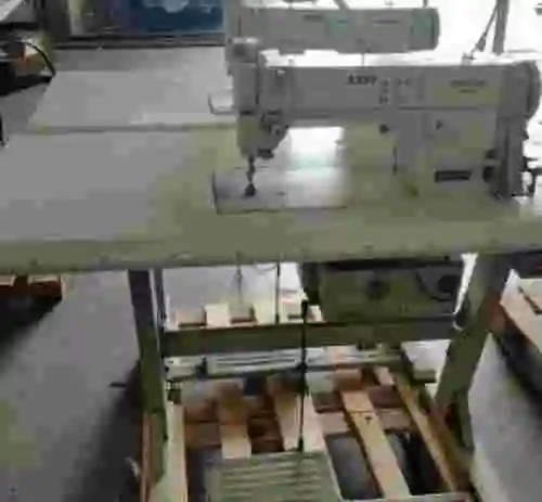 1. Lote de 2 máquinas de coser BROTHER F-40 DB2-B373-933