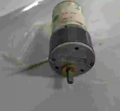 2. MOTOR CROUZET 82862005