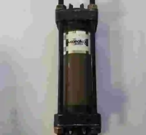 2. Pistón neumático JOUCOMATIC TRINOR-2 43700641