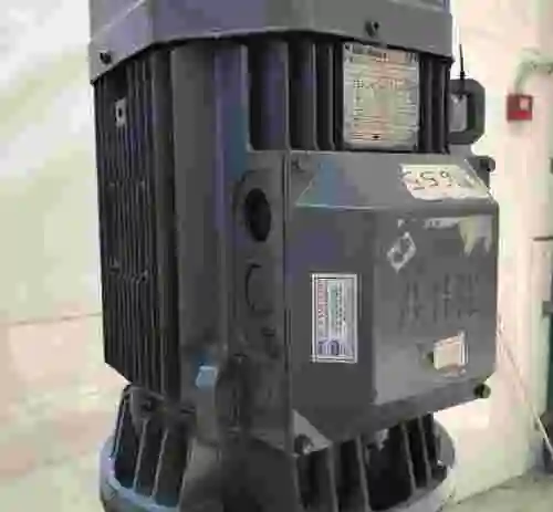 7. BOMBA DE PRESIÓN GRUNDFOS CON MOTOR DE 15KW