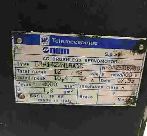 3. Servo Motor sin escobillas Num AC BMH1424K1RA1C