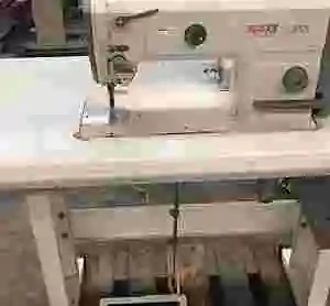 MAQUINA DE COSER PFAFF 1053