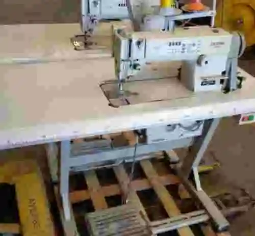 1. Lote de 2 máquinas de coser BROTHER F-40 DB2-B737-933