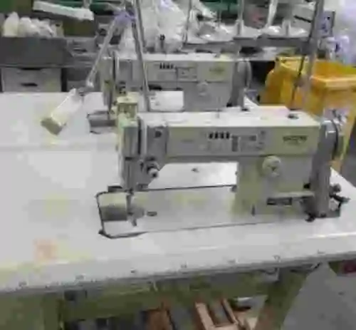 1. Lote de 2 máquinas de coser BROTHER F-40 DB2-B737-933