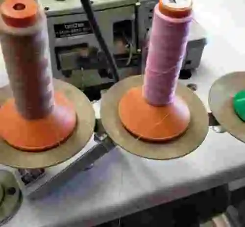 4. Máquina de coser BROTHER MA4-B551-065-5