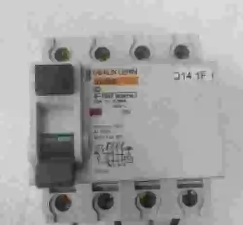 3. MERLIN GERIN 25A 0.300A 400V