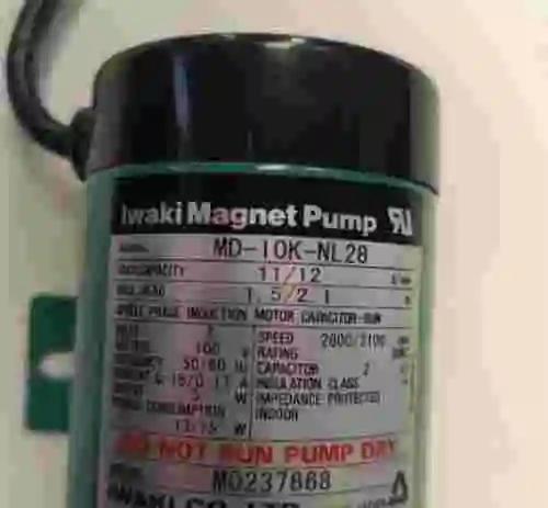 2. Bomba magnética IWAKI MAGNET PUMP MD-10K-NL28