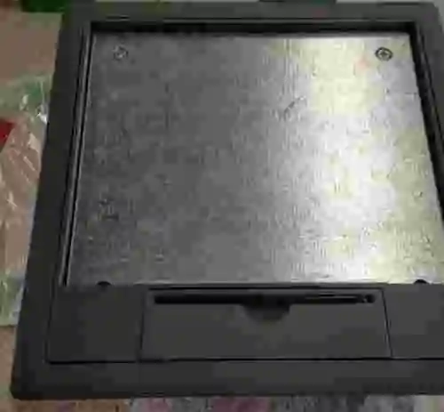 3. Caja de salida SCHNEIDER ISM50524