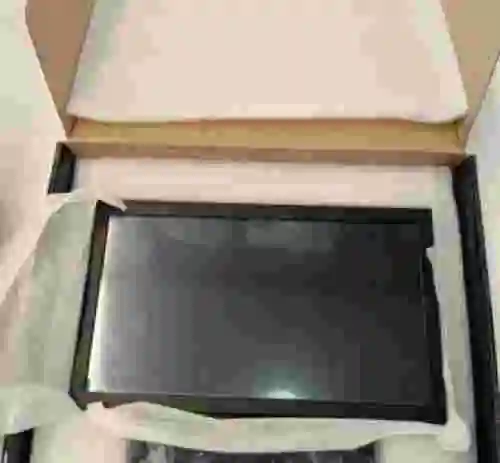 1. Monitor TFT-LCD PAL/NTSC AUTO SWITCH