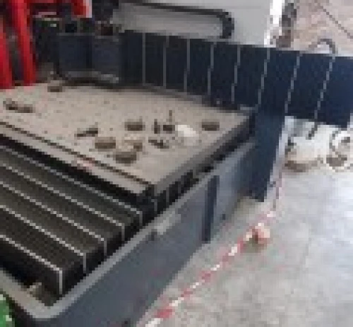 11. Fresadora CNC FA 1800 VCT