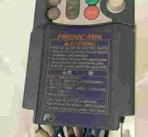 2. Variador de frecuencia FUJI FRN0.75C1S-2J