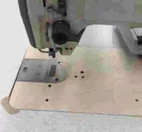 6. MAQUINA DE COSER PFAFF 953