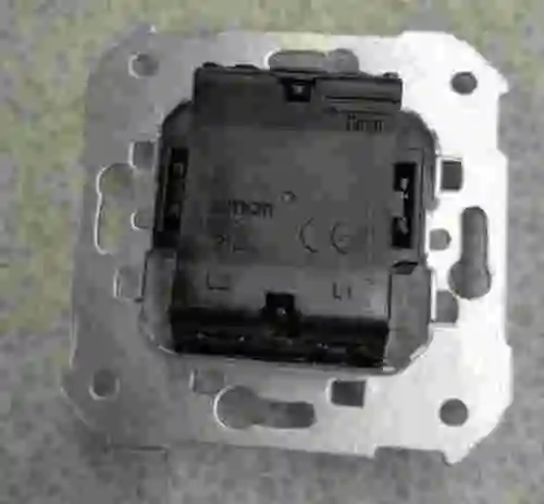 2. INTERRUPTOR UNIPOLAR CON EMB.RAPIDO SIMON 31101-30