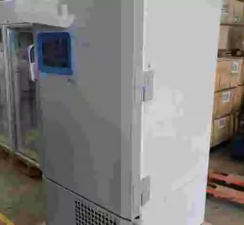 2. Ultracongelador THERMO SCIENTIFIC TSX50086V