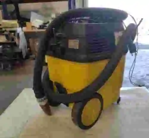 3. Aspiradora industrial Karcher NT 361 Eco
