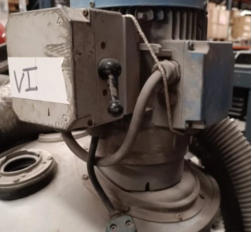 4. Aspiradora Industrial NILFISK GB 1033