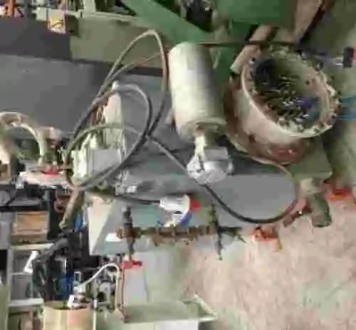 2. Caldera de vapor con resistencias eléctricas de 20 kw . Presión 6 kg/cm2