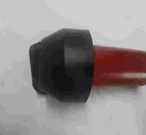 5. EUROMOLD INCERSION DE TORNILLO TAPON DE EXTREMO DEL CABLE K400BIPA TB630A