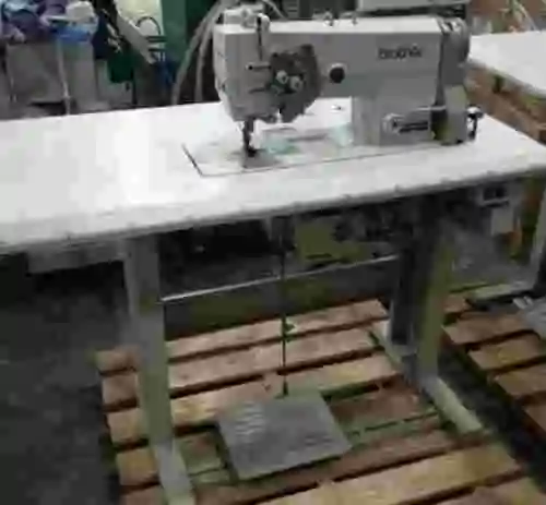 1. Máquina de coser BROTHER F20 LT2-B875-905