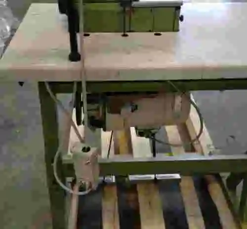 3. Maquina de coser RIMOLDI 627-00-1MD-23
