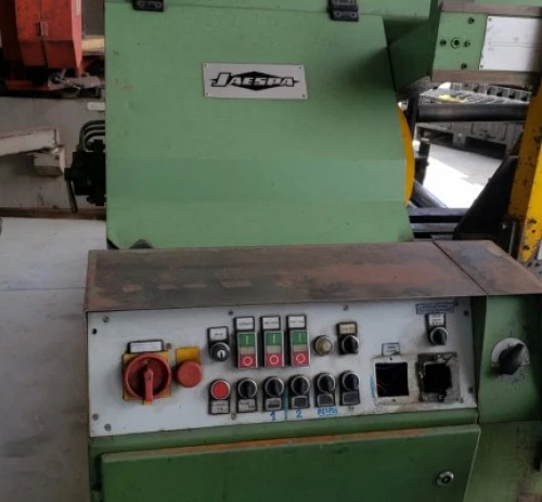 6. Sierra de cinta JAESPA V400A CON ALIMENTADOR AUTOMÁTICO