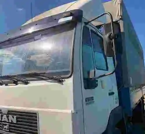 4. CAMION MAN 11 224 LC