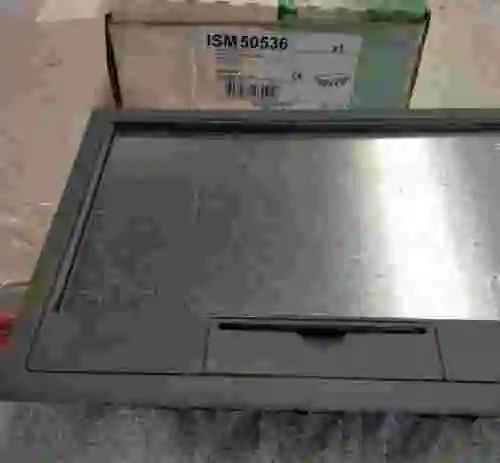 1. Caja de salida SCHNEIDER ISM50536