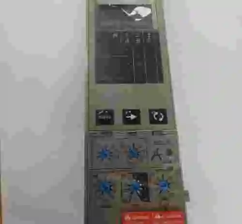 3. SCHNEIDER ELECTRIC MICROLOGIC 5.0 E DIGITAL DISYUNTOR  NUEVO